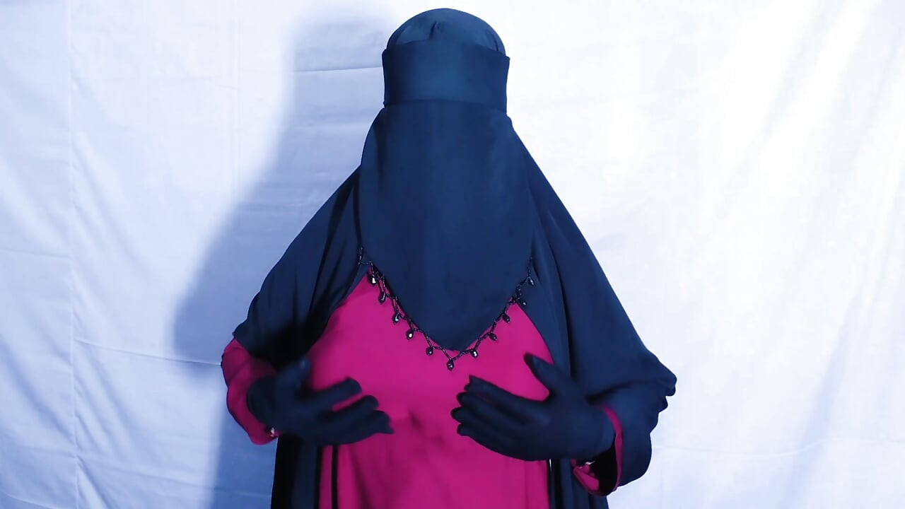 孟加拉美丽的家庭主妇与办公室老板发生性关系