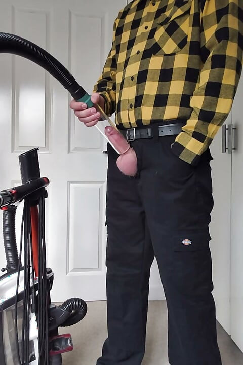 Sucking my cock with the vacuum cleaner after work