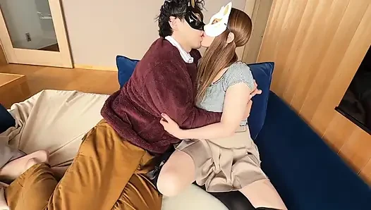 Целовать и прижимать его к себе...