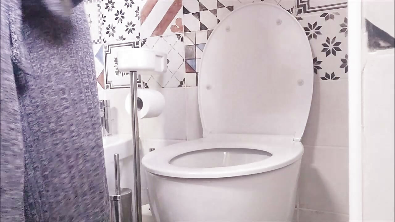 finally I go to the bathroom