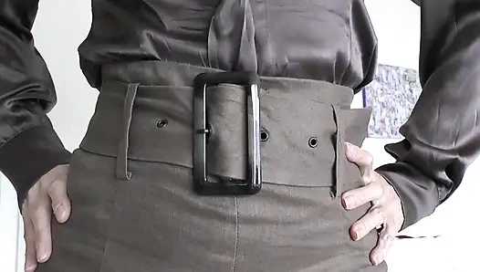 Exciting Belt Fitting with a Linen Skirt, Part 1, Lady Victoria Valente