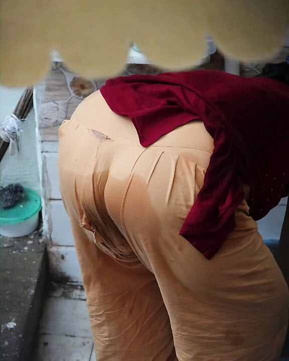 gand ma ghusi salwar salwar.