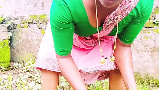 Village Forming Maid Secretly Fuckung Land Owner with Telugu Dirty Talk