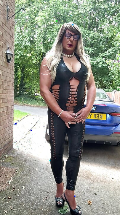 Sexy Crossdresser kellycd2022 in black pvc catsuit and heels