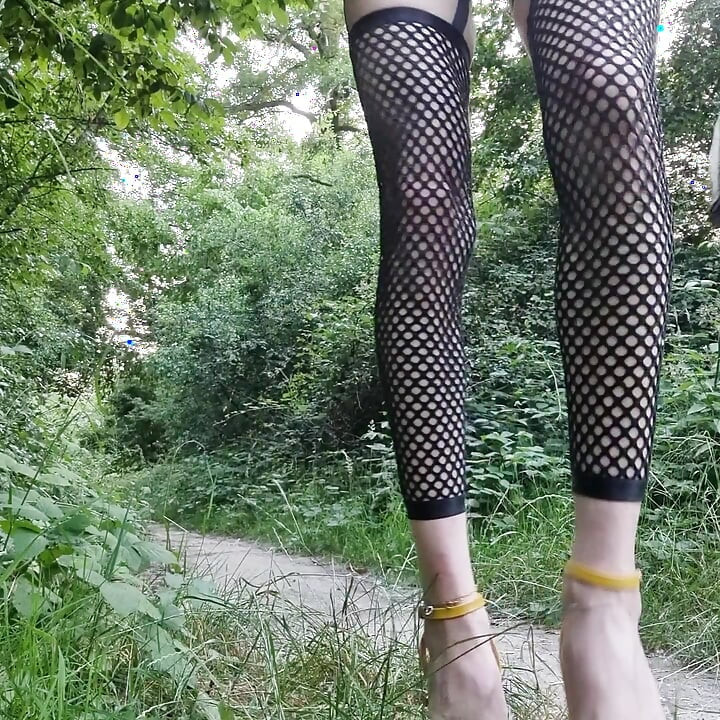 38C Etiolles La Faisanderie, Wystawa Public D'une Bimbotrv. [²²june²⁶] Vanessabitchx Parischiennetrvprod91