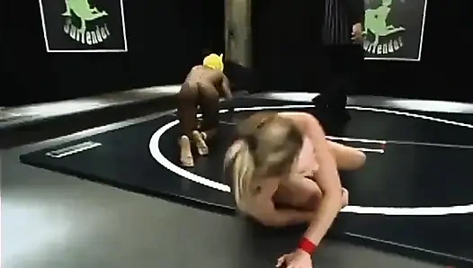 Es (8-0) vs. kitty kuning (0-1)