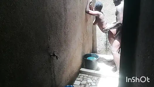 Duşta sevişmenin tadı daha iyidir. Bu yüzden Diane her zaman duşu cinsel buluşma yerimiz olarak seçiyor