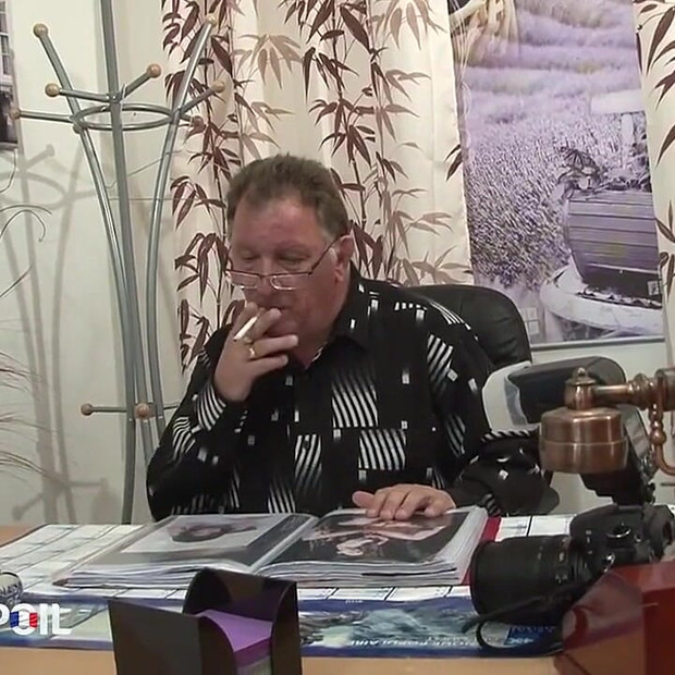 Apró barna ribanc mélytorkú fasz