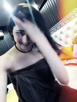 Hot Desi Paki girl dubsmash with Towel