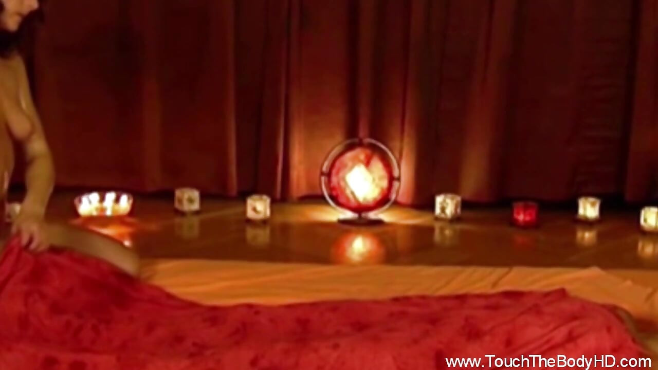 Şehvetli tantra vücut masajı