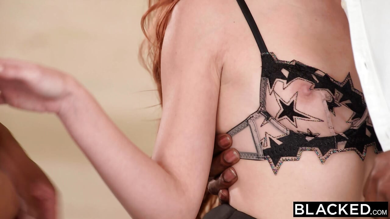 BLACKED Gorąca menedżerka Delilah Day dostaje BBC w pozycji spit-roast w biurze