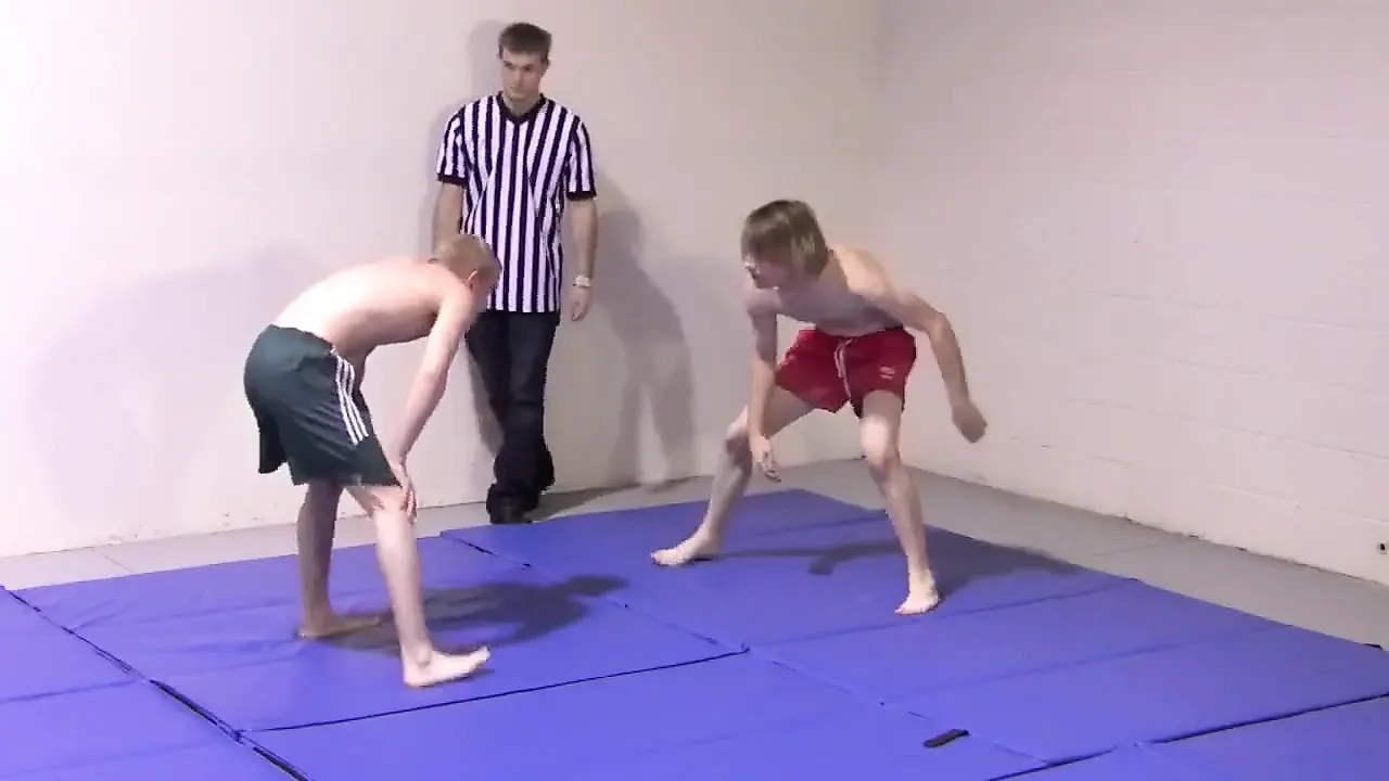 Strip Wrestling – Chapter 5