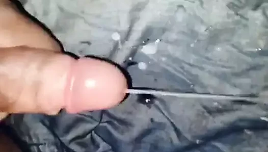 Land ka seal ragad kar Pani niakala