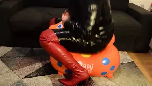 Inflatable Squeaks porn video – Crossdresser riding his inflatable Rody toy