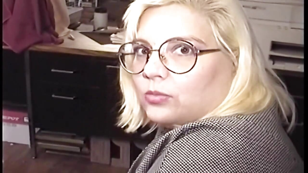 Mature Blonde MILF Takes Multiple Cocks Hardcore