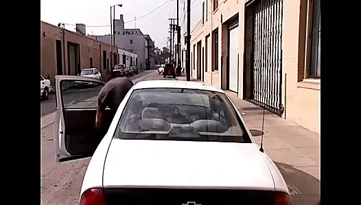 Sürtük minik sarışın için sert göt sikişi