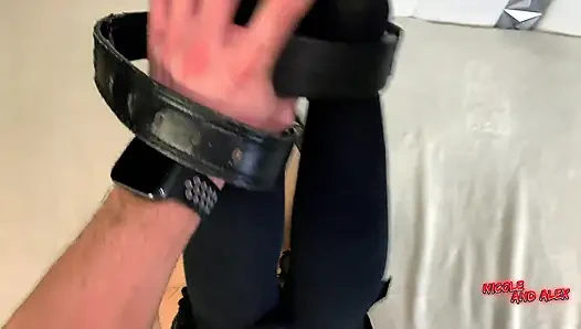 İlk randevuda bir esmeri sikiyor, amına boşalmasına izin veriliyor