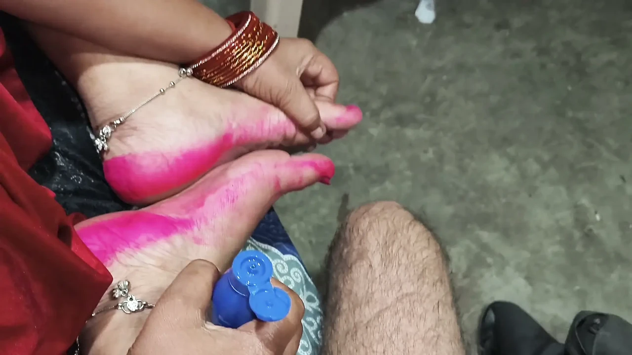 Meri hot aur moti wife ki chut