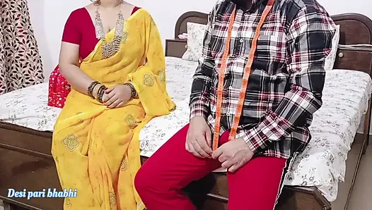 Terzi dükkanında ateşli Hintli kadınları sikiyor. Hintçe Ses Videosu