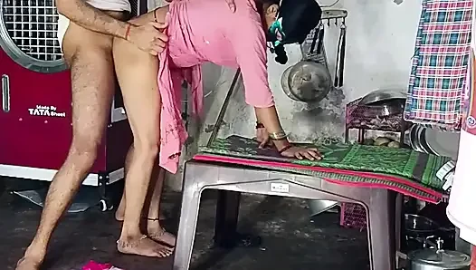 En iyi göt Hintçe domaltarak sikiliyor sesli desi kız eğlencesi tüm araziyi aldıktan sonra çığlık atmaya başladı.