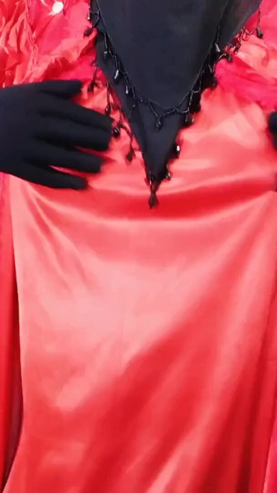 Indian hot beautiful Bhabhi dancing and having sex openly in her room | Clip 3