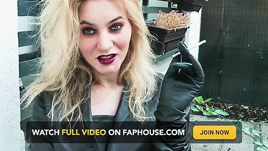 Kadın kılıklı cashpulatrix