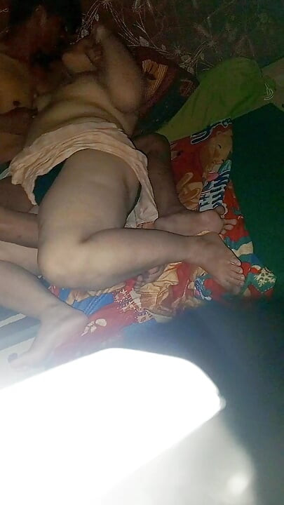 내 핫하고 섹시한 이웃 따먹기