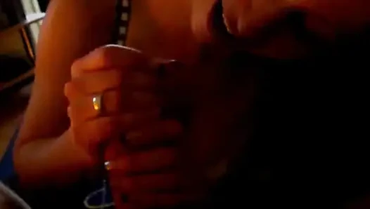 Fransa'dan yarak emmek zorunda kalan amatör bir bebek
