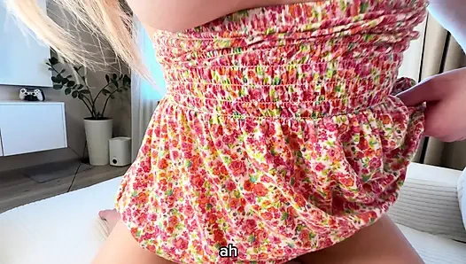 Опытный Отчим Учит Падчерицу Трахается и Кончает в ее Узкую Киску - Русское с Разгоыорами и Англ Субтитрами