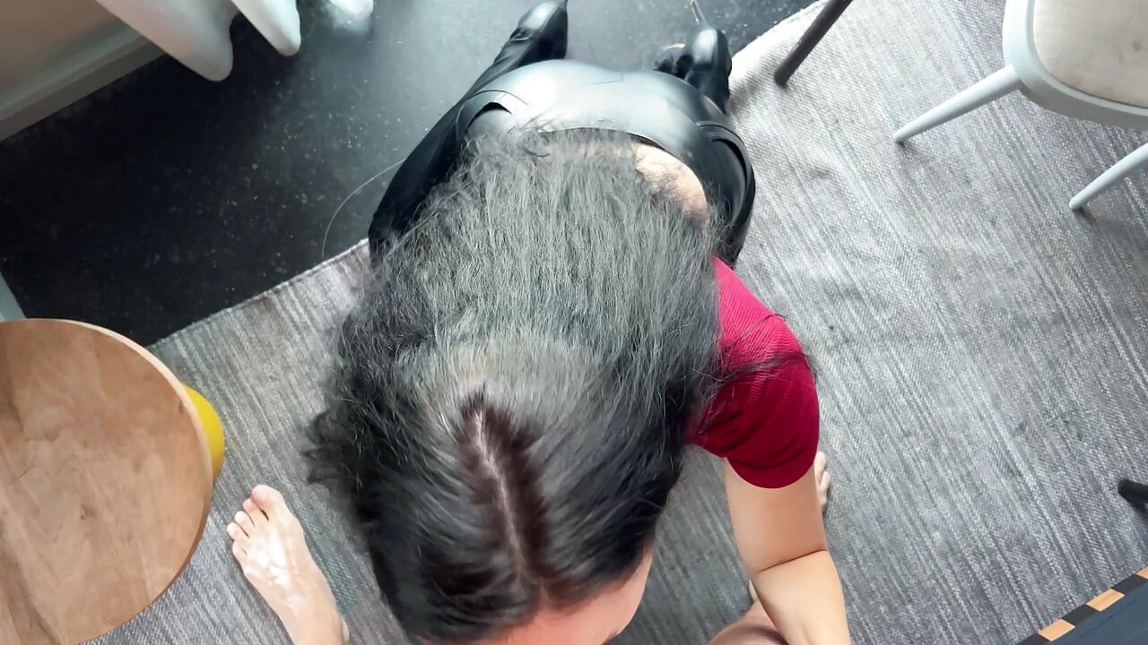 She Swapped Cappuccino For Hard Cock & Cum