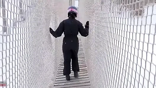 Трах азиатской богини в ее доме и кончает с интенсивным оргазмом