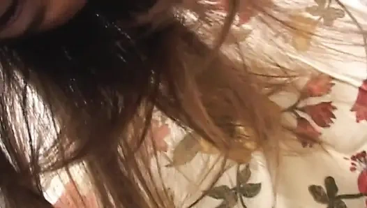 Уродливая итальянская милфа обожает принимать член в задницу