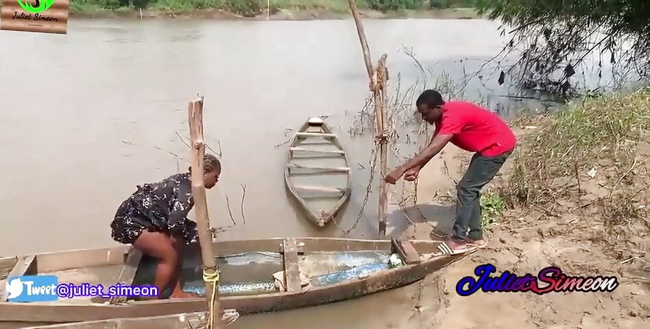 ฉันโดนหนุ่มพายเรือแคนโนเย็ด ใครขอมาพายและพายหีฉันที่พุ่มไม้