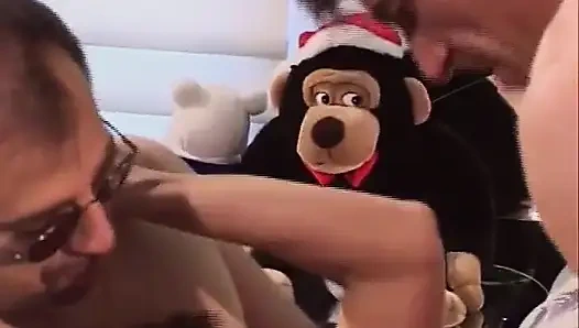 Tukar istriku: istriku 153