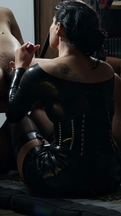 Watch Me Jerk While Wearing Latex