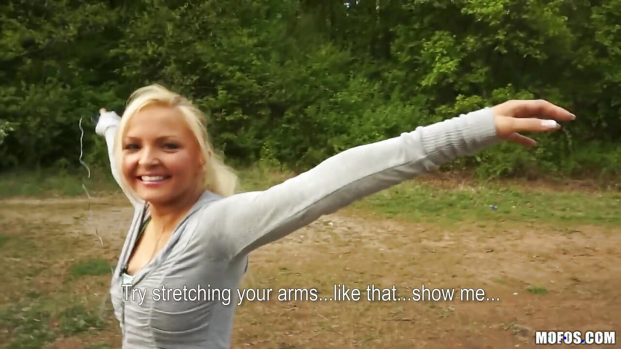 Public Pickups - Amateur Euro Jenna Lovely Loves Public Anal