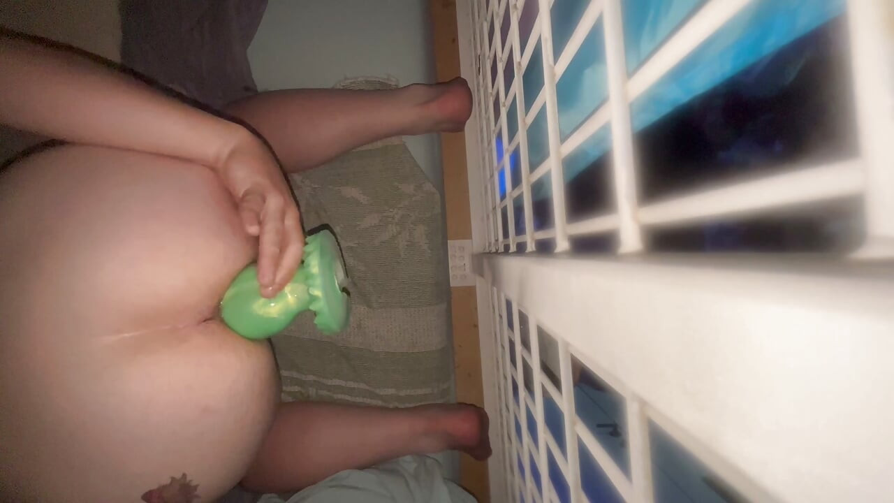 Riding monster dildo