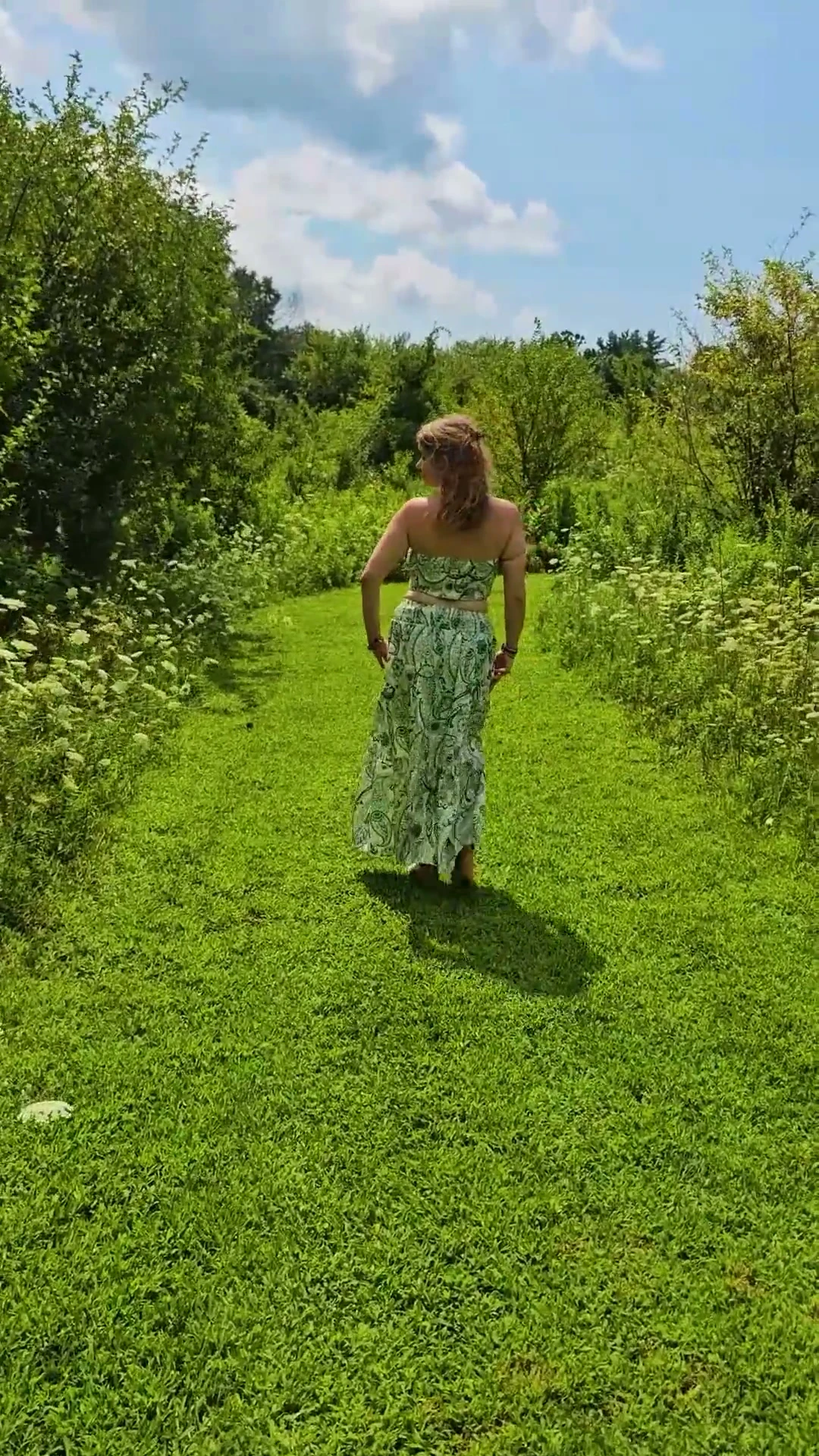 ONLYFAN BIG TIT Clips Released for Everybody to see Mommy on a Summer Day