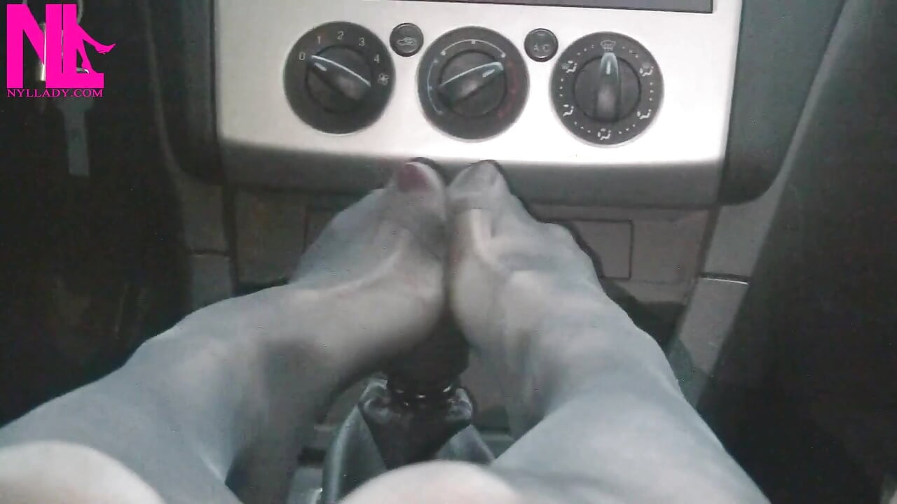 Revving Ford Focus e com os pés seu shift stick