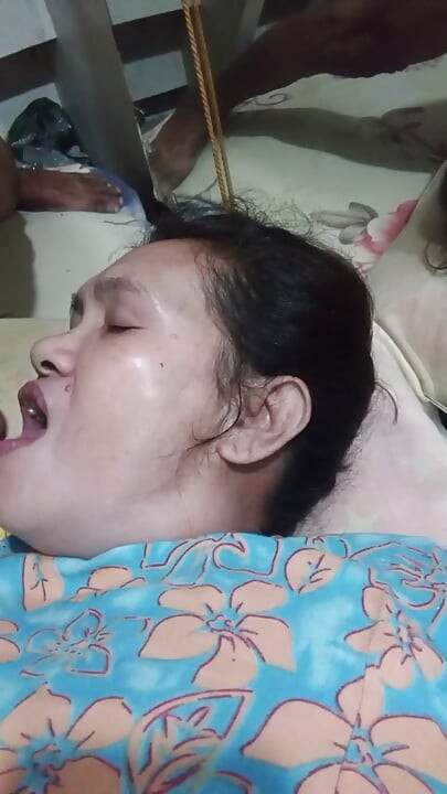 played 69 while she blojob and face to the cam.