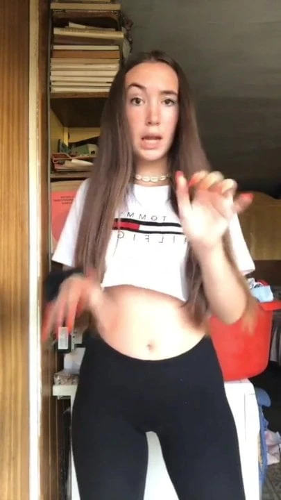 Tiktok sexy girl dancing - 2