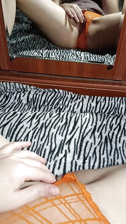Homemade Masturbation in Front of the Mirror Without Taking off Her Panties