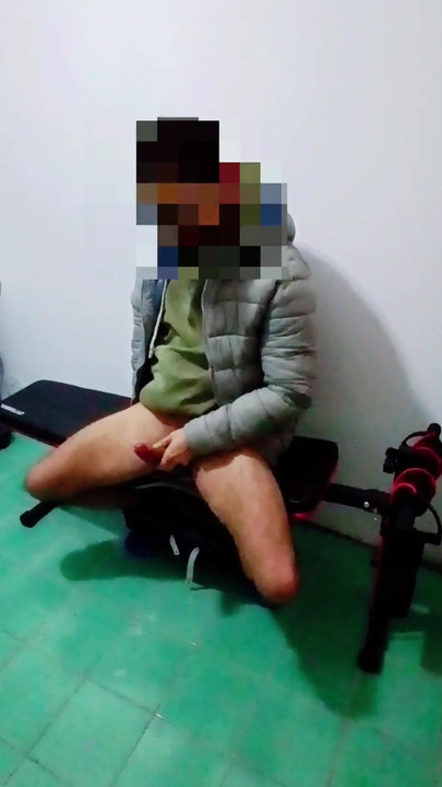Epski trenutak iz "Želi da masturbiram i svršim za nju!"