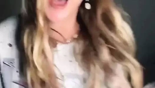 Upskirr tiktok