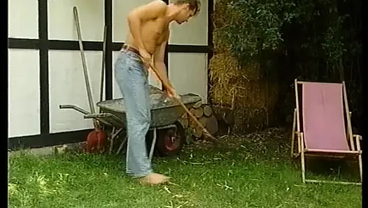 Di Balik Pintu Jerman Kacau Dengan Rajin - Film Lengkap