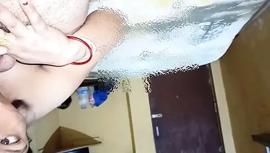 Bhabhi ko land chuswaya