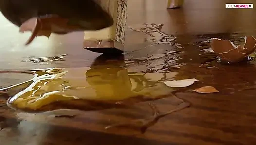 Fußfetisch mit meinen stinkenden füßen; es wird nass