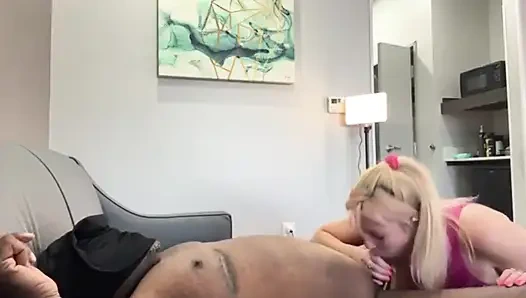 Nikki jey cosplay yapıyor