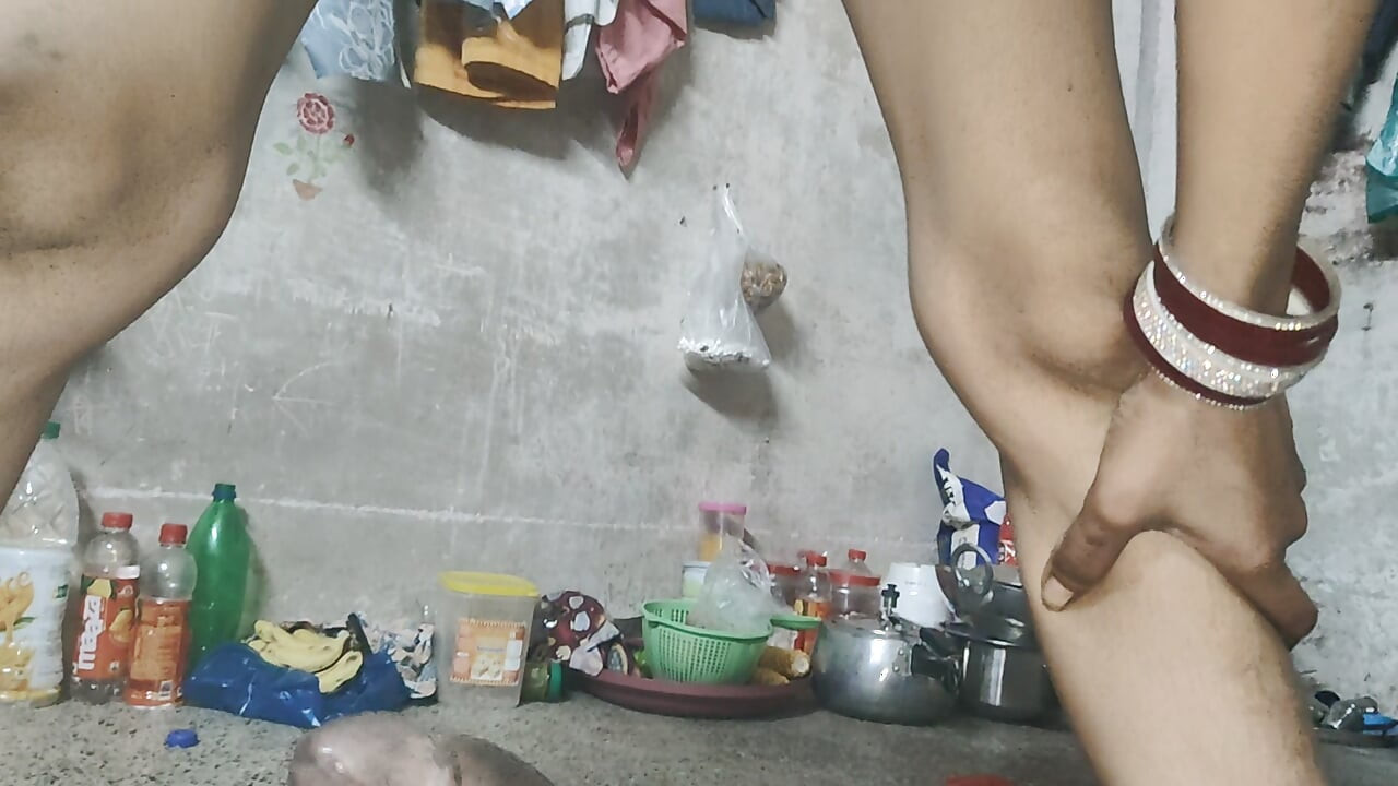 Pooja bhabhi ka bur chus kar chudai kiye