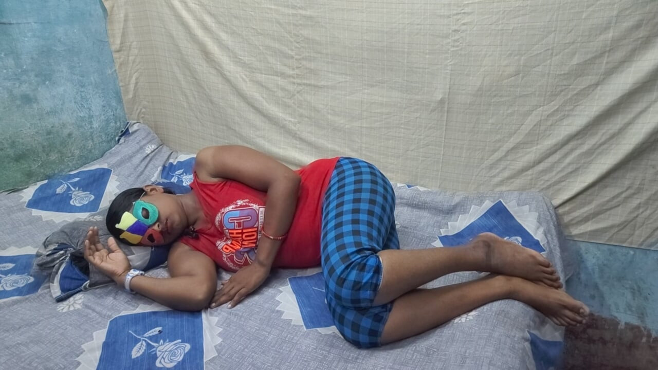 Hot Indian Bhabhi fucked by old Father in law